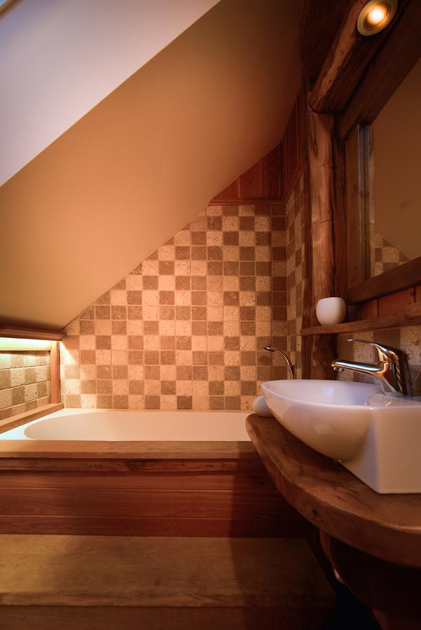 Villa Les With Hot Tub & Sauna Brezice Exterior photo